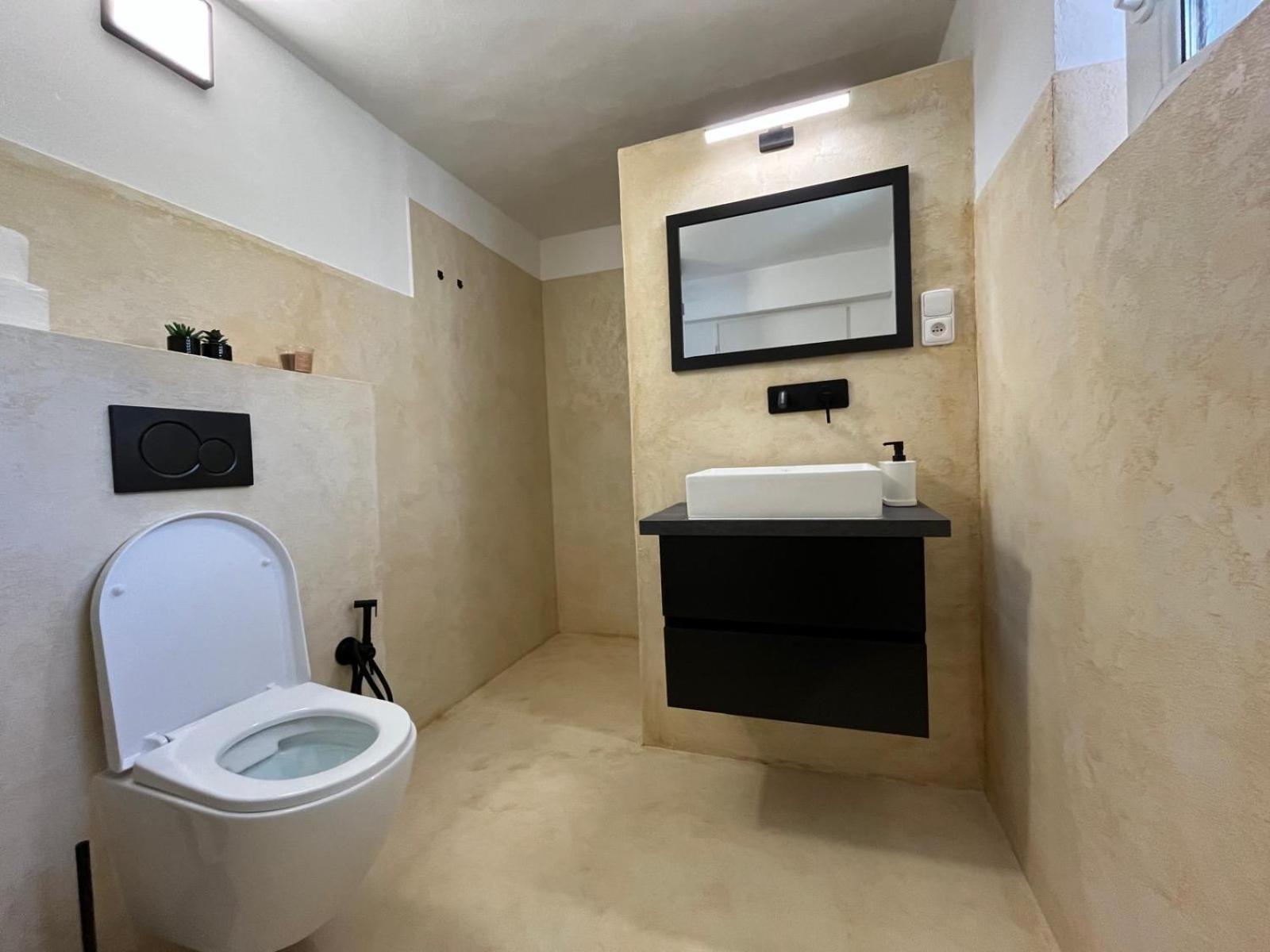 Apartmany Jevany Εξωτερικό φωτογραφία